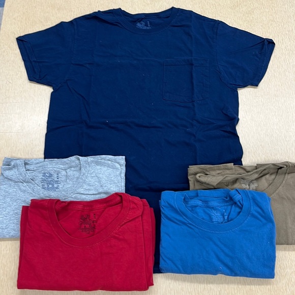 Fruit of the Loom Other - 5 pack Fruit of the Loom pocket tees